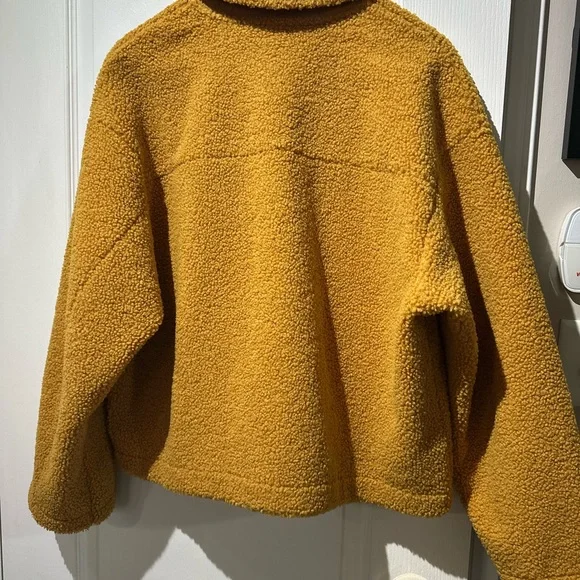 Uniqlo Cozy Mustard Sherpa Jacket - Picture 2 of 3